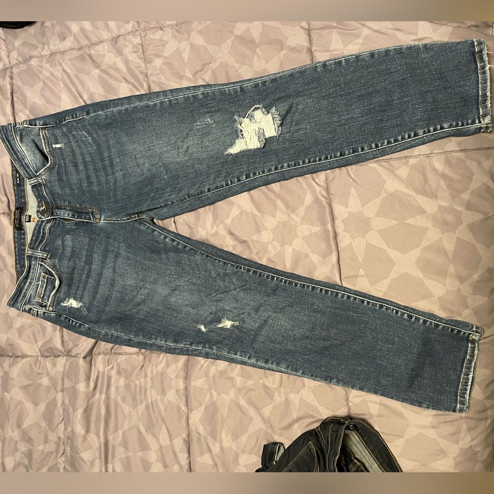 Judy Blue distressed jeans